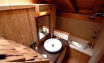 L'Isatis Chalet Hotel Saint-Martin-de-Belleville 3*,